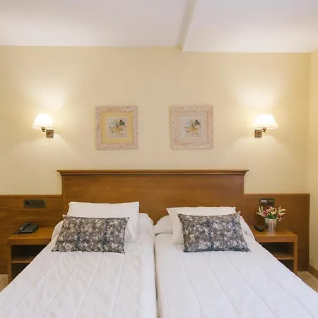 Hotel O Castro 2*