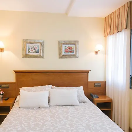 O Castro Hotel Reboredo