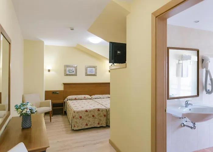 Szálloda O Castro 2*